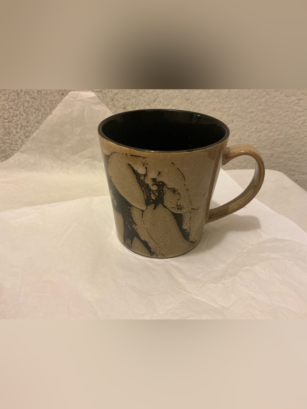 American Atelier classic safari Beige Mug elephant Black Interior